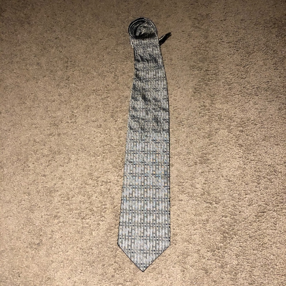 GREEN TIE